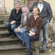 Das Vorstandsteam (v.li) mit Oliver Lucht, Walter Hätti, Jan Kudzinski und 'Schlossherr' Nikolaus von Gayling Das Vorstandsteam (v.li) mit Oliver Lucht, Walter Hätti, Jan Kudzinski und 'Schlossherr' Nikolaus von Gayling