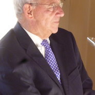 Der aus Hornberg stammende Finanzminister Wolfgang Schäuble bei seinem Vortrag beim 10. Wilhelm-Hausenstein-Symposium in Hornberg am 22.10.2016 