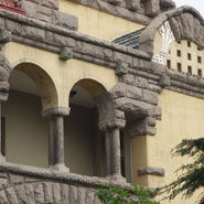 Detail am ehemaligen deutschen Gouverneurspalast in Qingdao