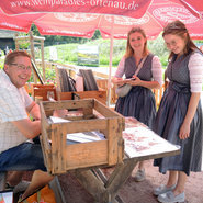 Der Weinmaler Laurent bekommt charmanten Besuch (Beate Kierey)