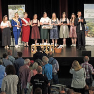 Begrüßung durch OB Marco Steffens auf dem 4. Ortenauer Weinmarkt (c) Beate Kierey