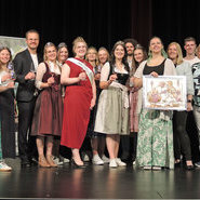 Alle Preisträgerinnen und Preisträger des Fotowettbewerbs auf dem 4. Ortenauer Weinmarkt (c) Beate Kierey