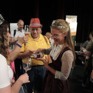 Wine Walk mit den Weinhoheiten (c) Beate Kierey