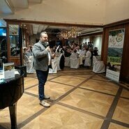 Der Sprecher des Weinparadieses Ortenau Stephan Danner bei seiner Rede © Hubert Matt-Willmatt