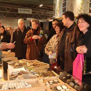 2011: Stand mit Ziegenkäse auf der Gourmetmesse (Foto: Jean François FREY)