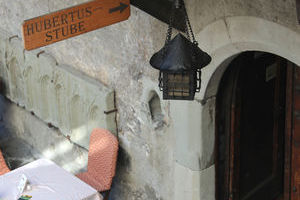 Feldkirch Innenhof Schattenburg mit Hubertus-Stube...